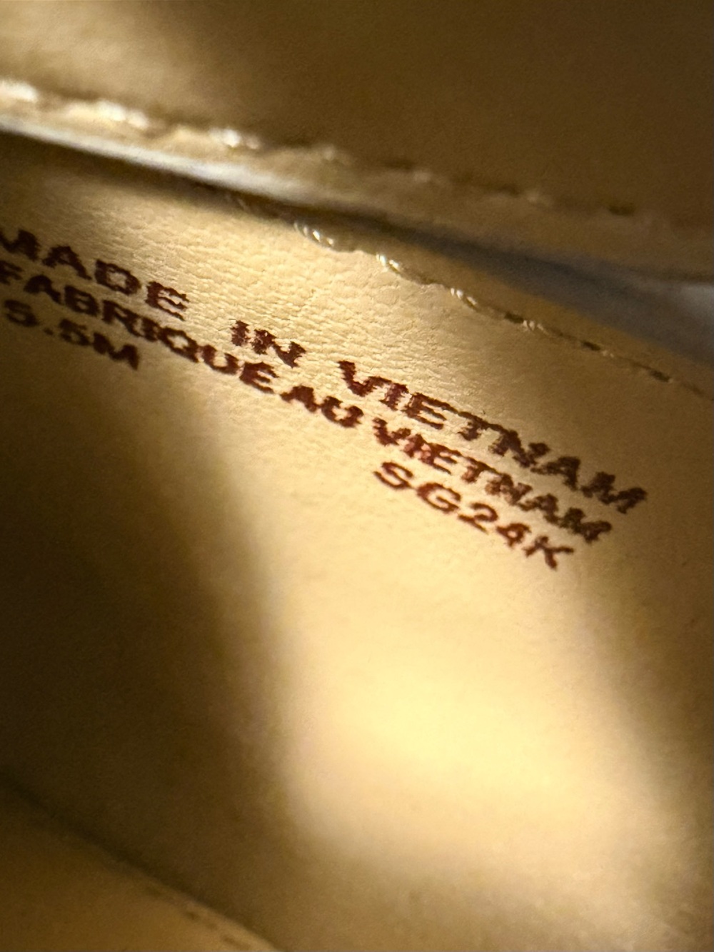 Michael Kors “Brand New” Silver Glitter Slingback Pointed-Toe Heels - Picture 12 of 13